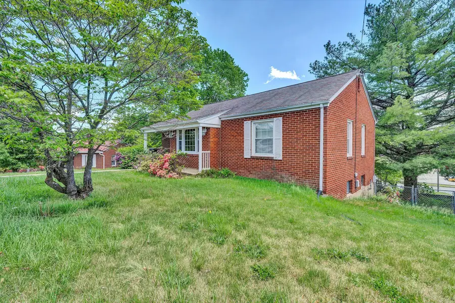 1223 Jeanette Ave, Vinton, VA 24179 - #3