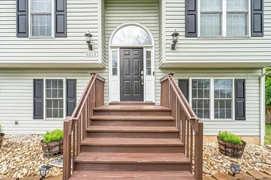5313 Greentree Ln, Roanoke, VA 24019 - #3