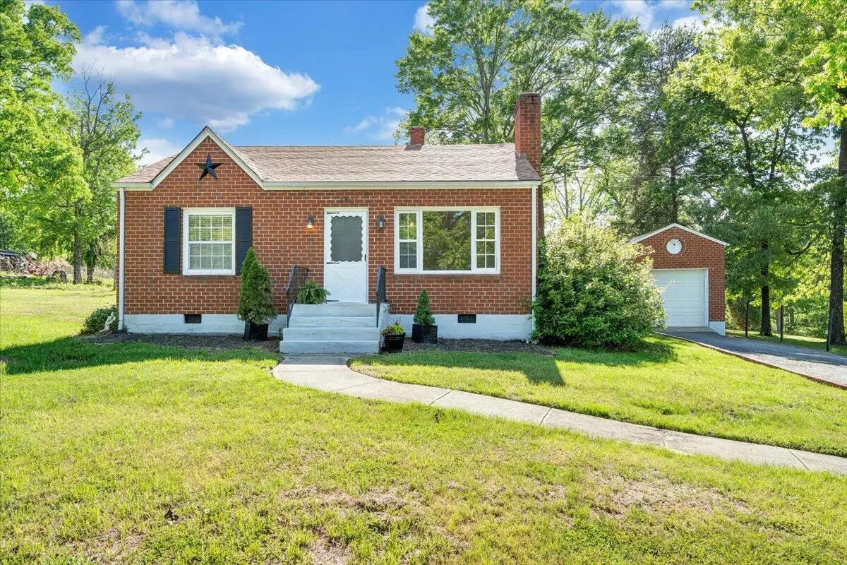 294 Webster Heights Rd, Roanoke, VA 24012 - #1