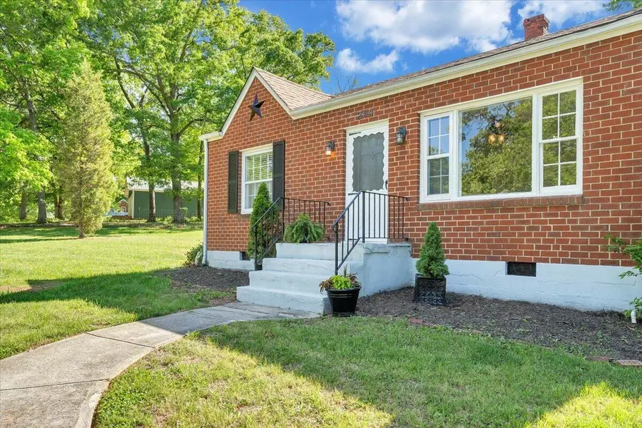294 Webster Heights Rd, Roanoke, VA 24012 - #2