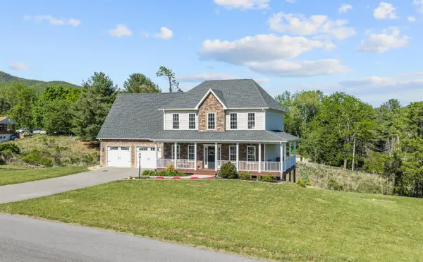250 Thornblade Way, Blue Ridge, VA 24064