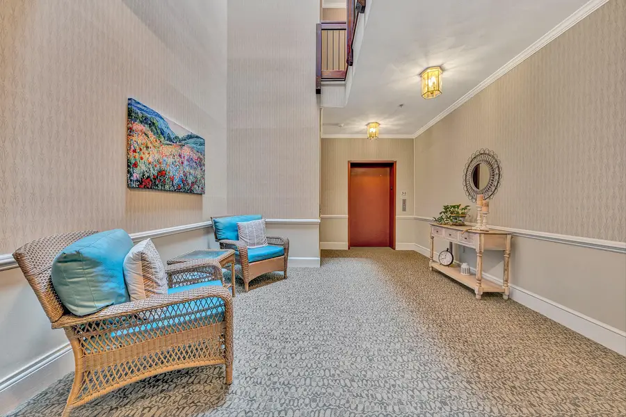 3050 Mcvitty Forest Dr #APT 106, Roanoke, VA 24018 - #3
