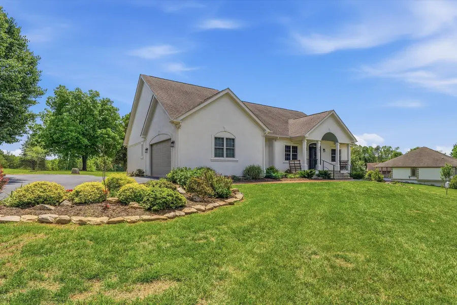 104 Pointe O Woods Dr, Huddleston, VA 24104 - #3
