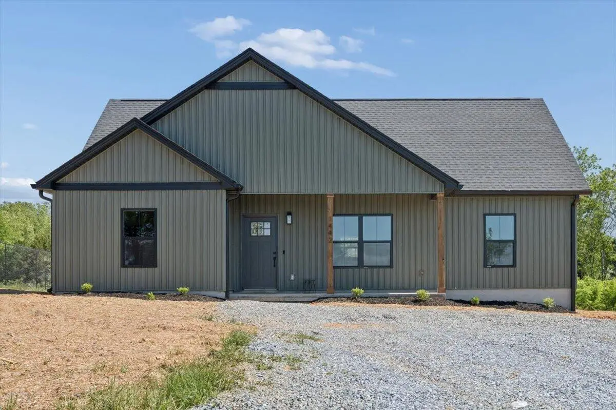 1442 Hickory Cove Ln, Moneta, VA 24121 - #1
