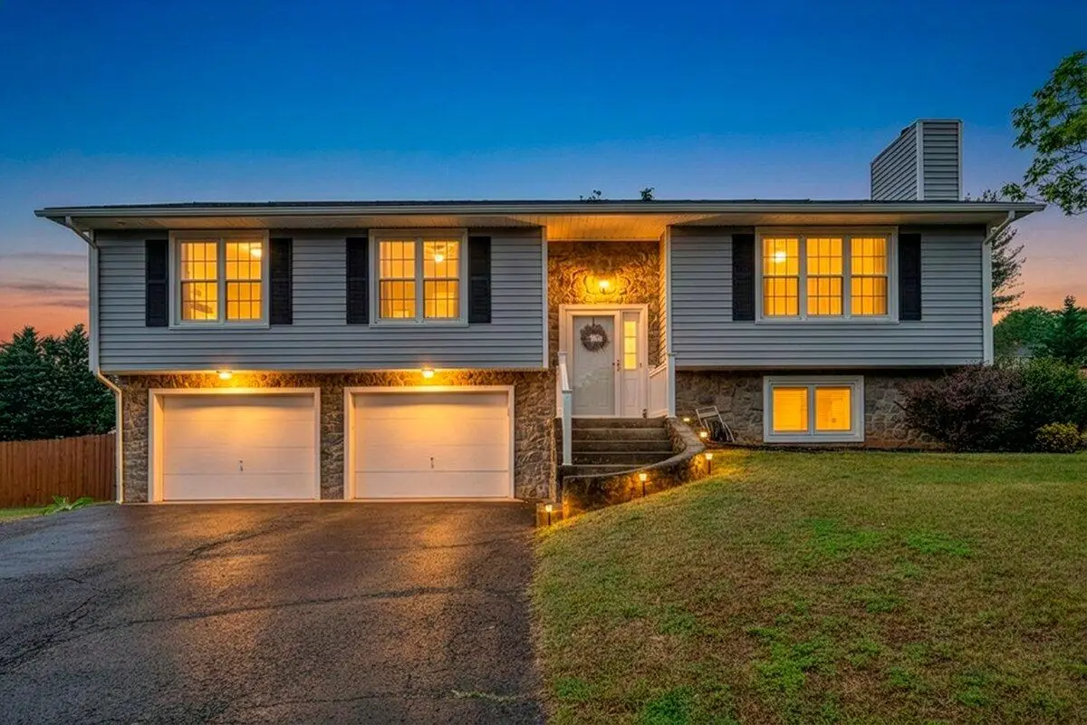 5158 Orchard Hill Dr, Roanoke, VA 24019 - #1
