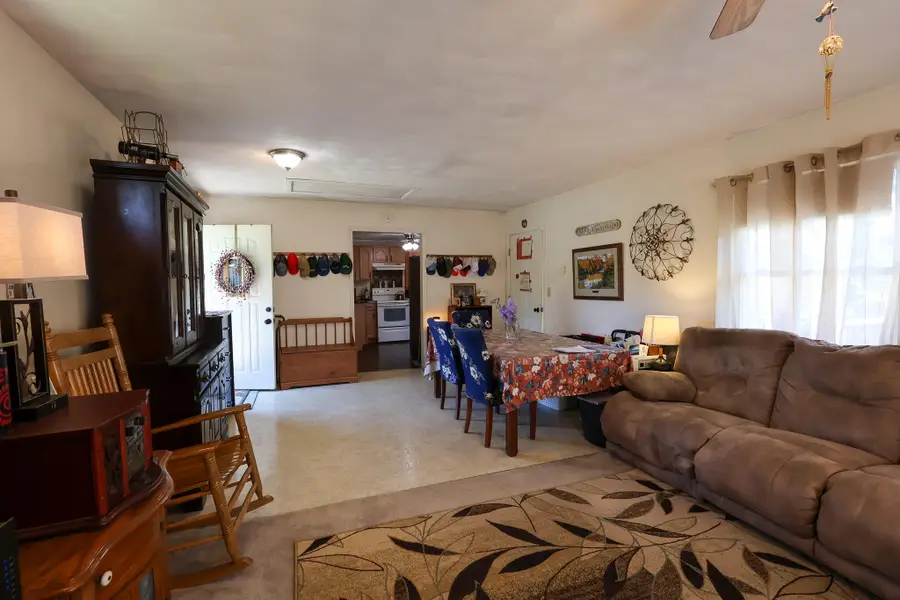 36 Railroad Ave, New Castle, VA 24127 - #3