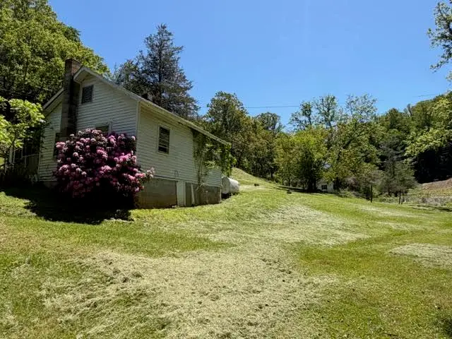 420 Dogwood Hill Rd, Boones Mill, VA 24065 - #2