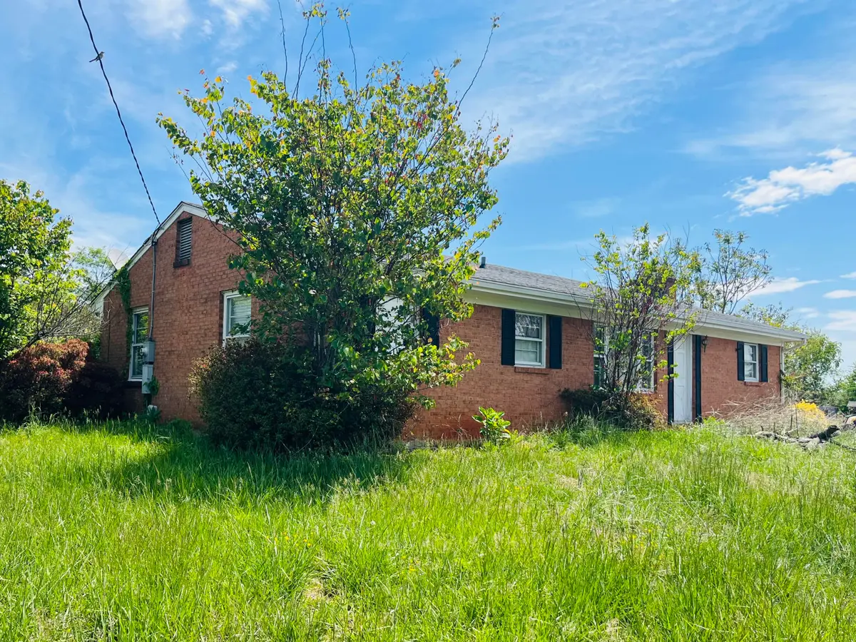 514 Farmer Ln, Vinton, VA 24179 - #1