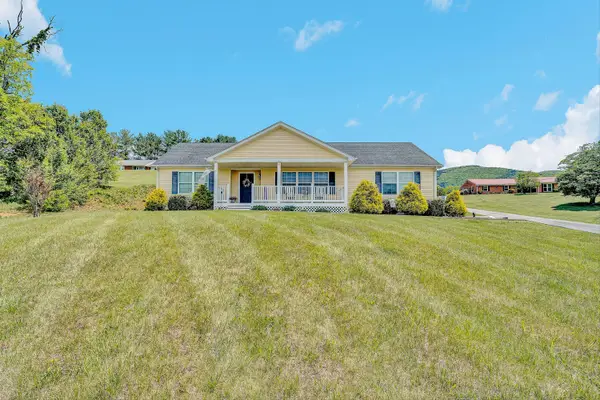 19 Cook Ave, Roanoke, VA 24019
