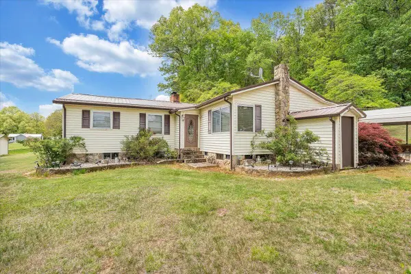 93 Forest Ave, New Castle, VA 24127