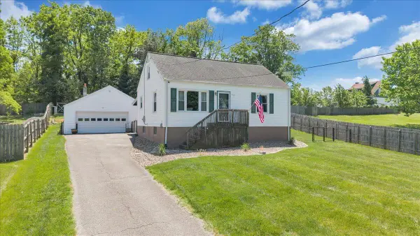 5112 Oak Grove Blvd Nw, Roanoke, VA 24017