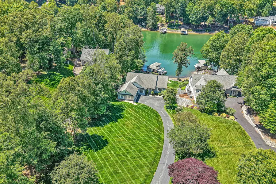 387 Channelview Dr, Moneta, VA 24121 - #3