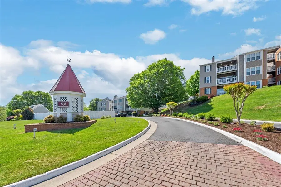 2973 Winterberry Dr, Roanoke, VA 24018 - #3