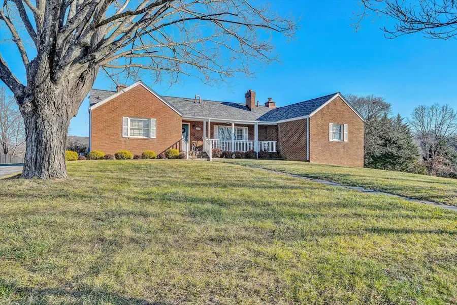 5040 Pleasant Hill Dr, Roanoke, VA 24018 - #3