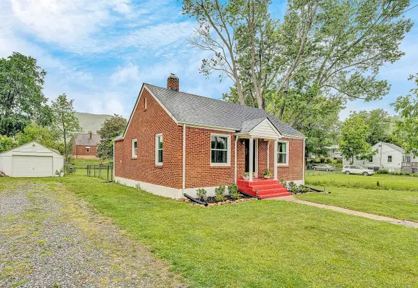 1119 Gearhart Rd Se, Roanoke, VA 24014