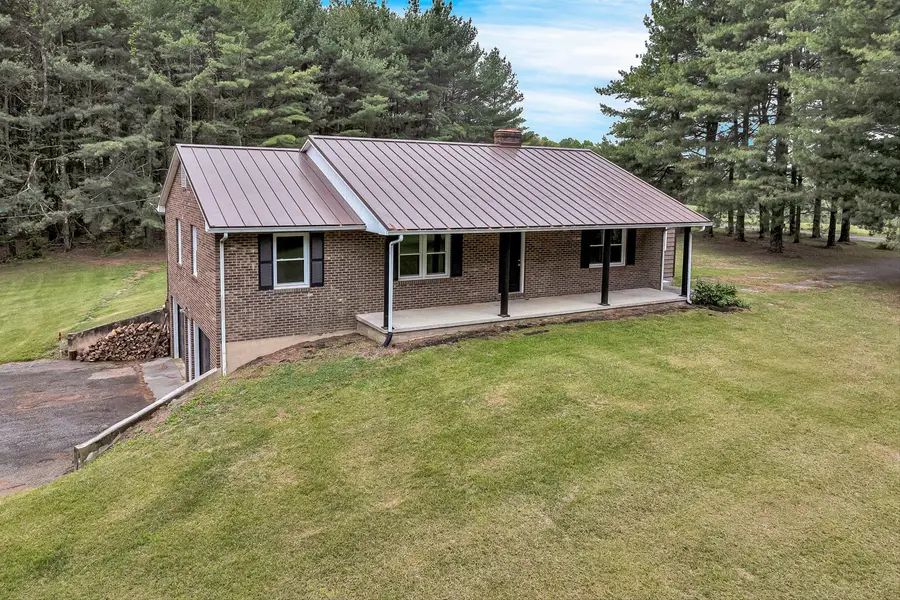 698 Hummingbird Ln Se, Copper Hill, VA 24079 - #3