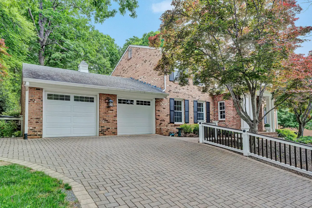 6235 Hidden Valley Dr, Roanoke, VA 24018 - #1