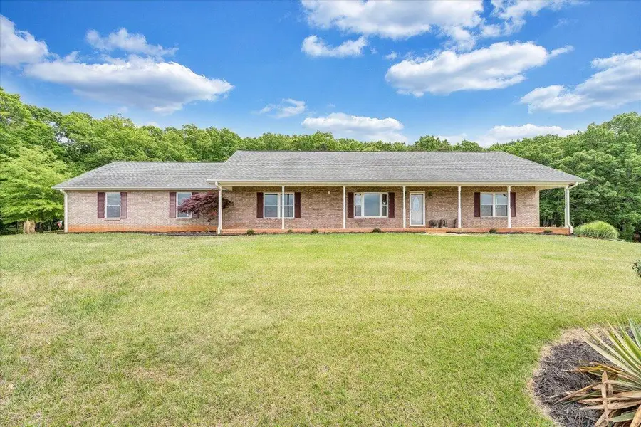 268 Sweetwater Bay Dr, Penhook, VA 24137 - #2