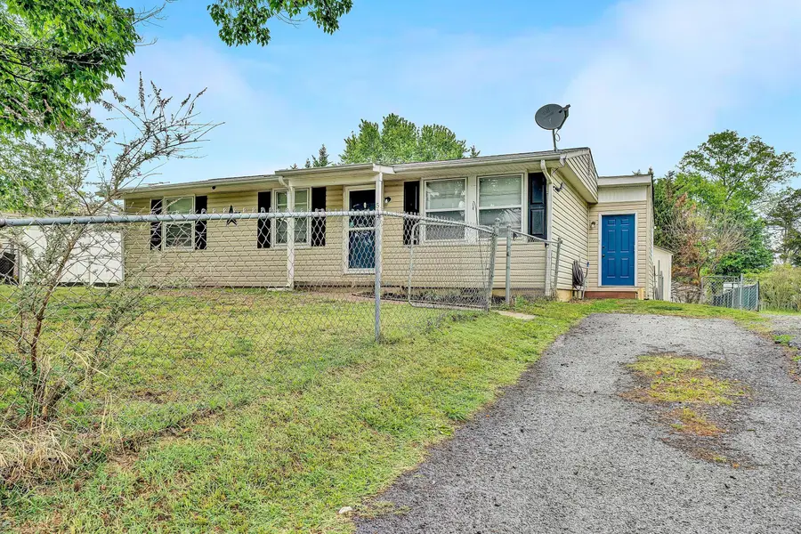 51 Railroad Ave, New Castle, VA 24127 - #2