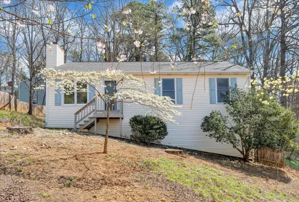 5146 Overland Dr, Roanoke, VA 24018