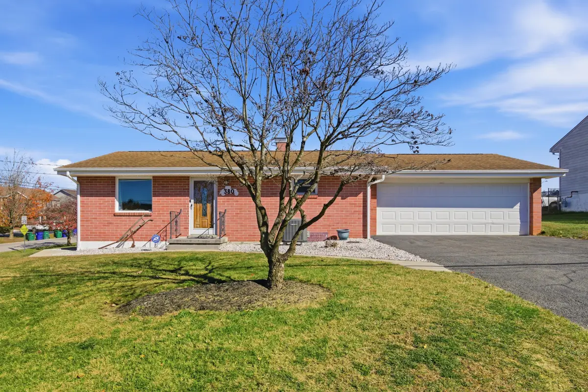380 Clearview Dr, Christiansburg, VA 24073 - #1