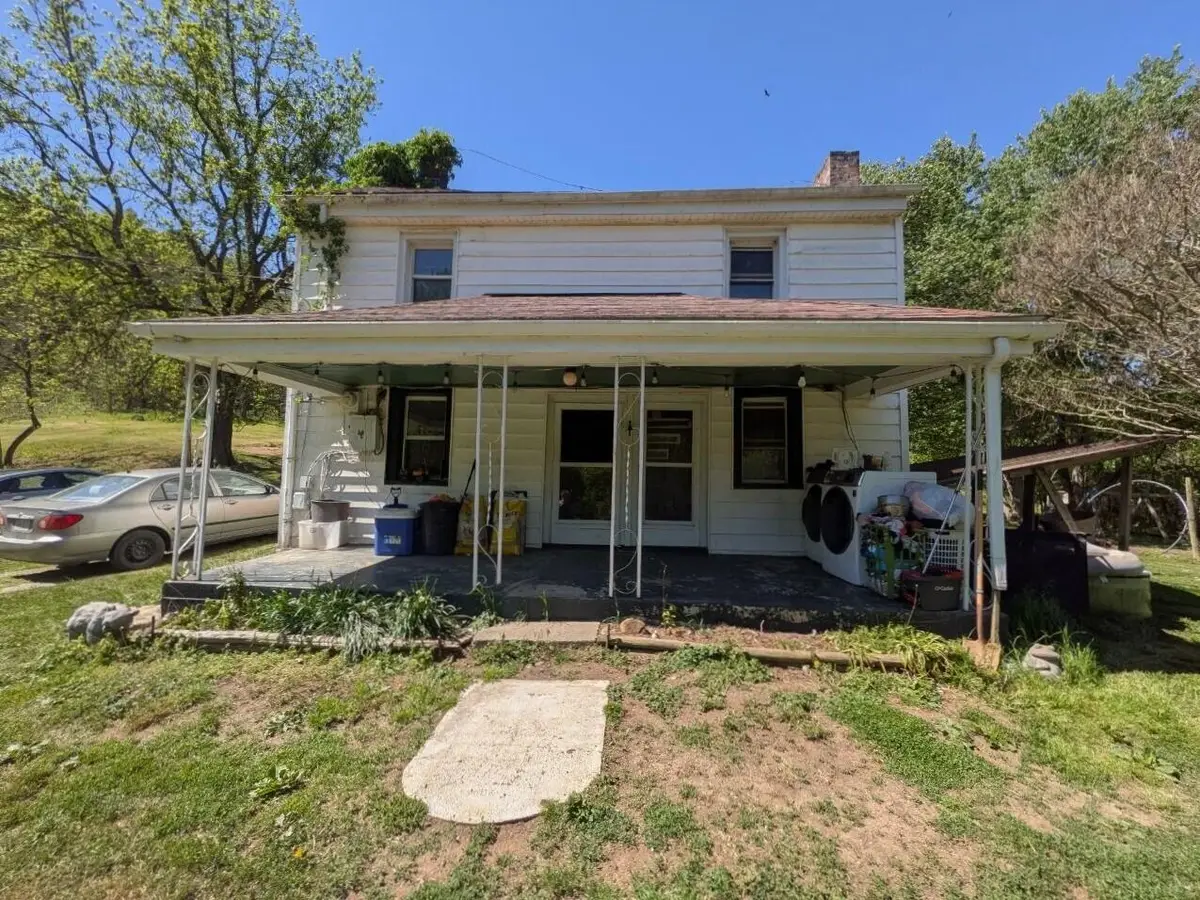 472 Hogan Hollow Rd, Troutville, VA 24175 - #1