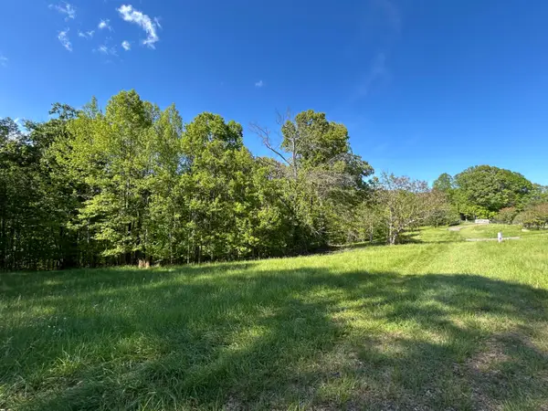 207 & 211 Scenic Dr, Vinton, VA 24179