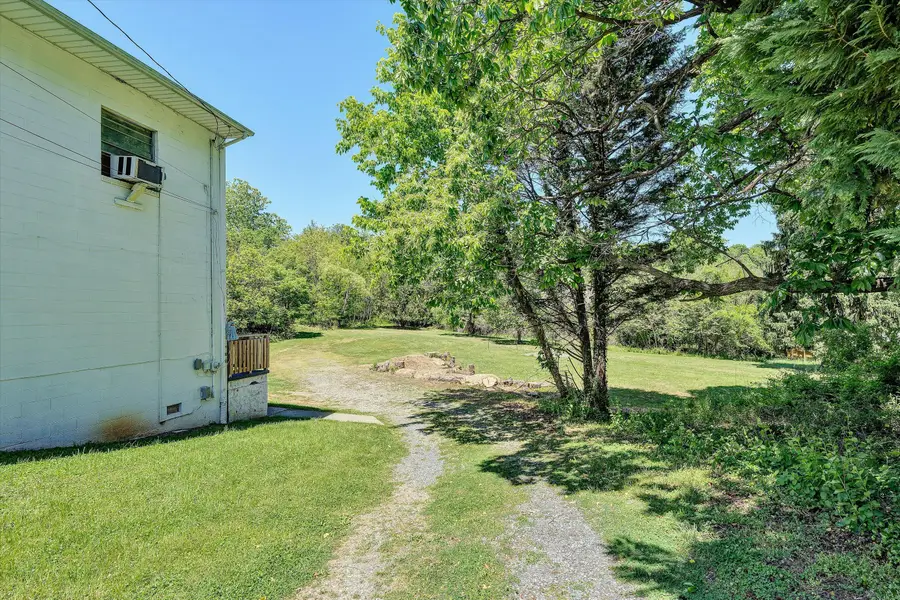 2717 Colonial Ave Sw, Roanoke, VA 24015 - #2