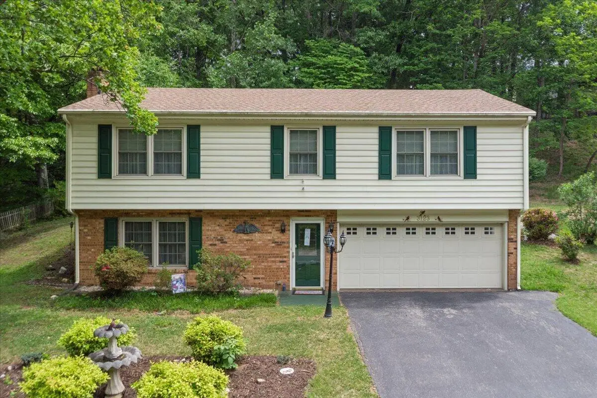 3123 Green Ridge Rd, Roanoke, VA 24019 - #1