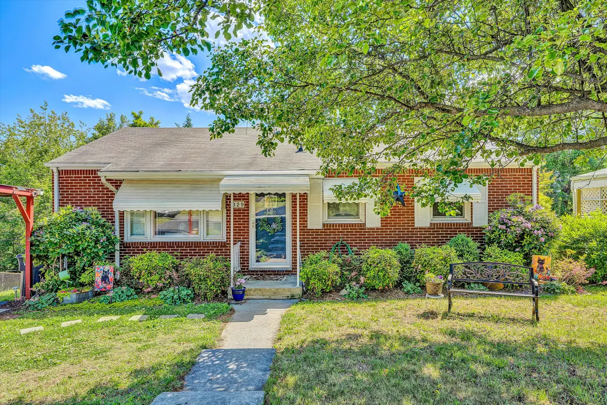 329 Lynn Haven Cir, Vinton, VA 24179 - #1