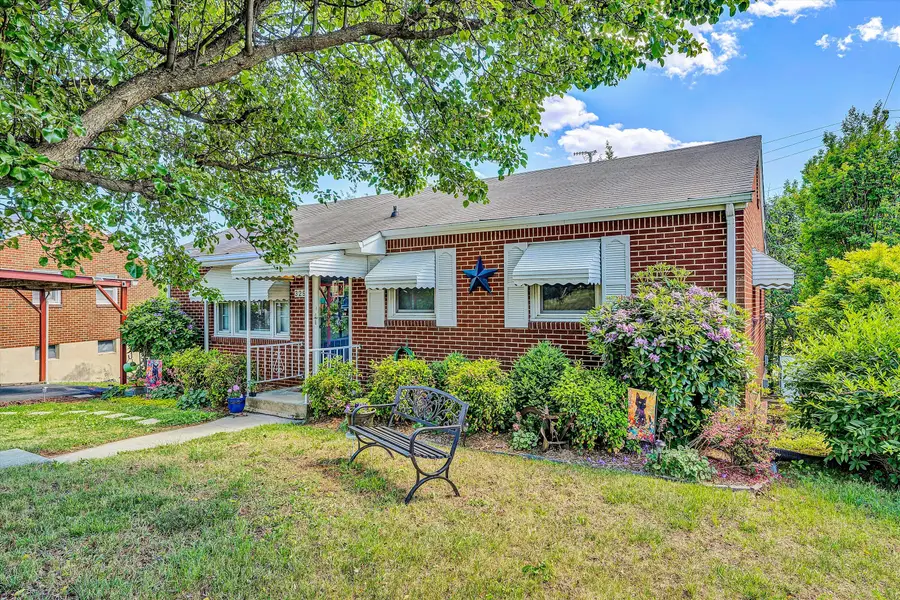 329 Lynn Haven Cir, Vinton, VA 24179 - #2