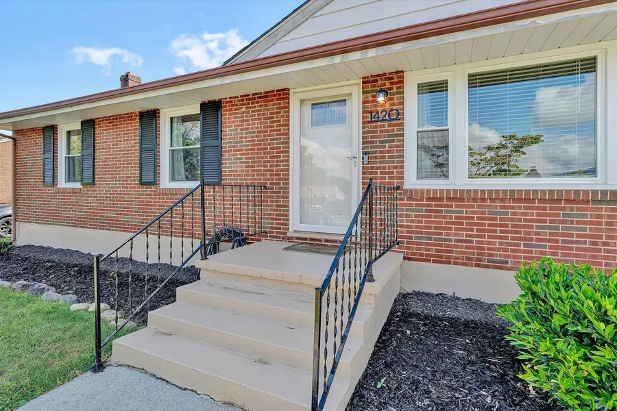 1420 Arrow Dr, Salem, VA 24153 - #2