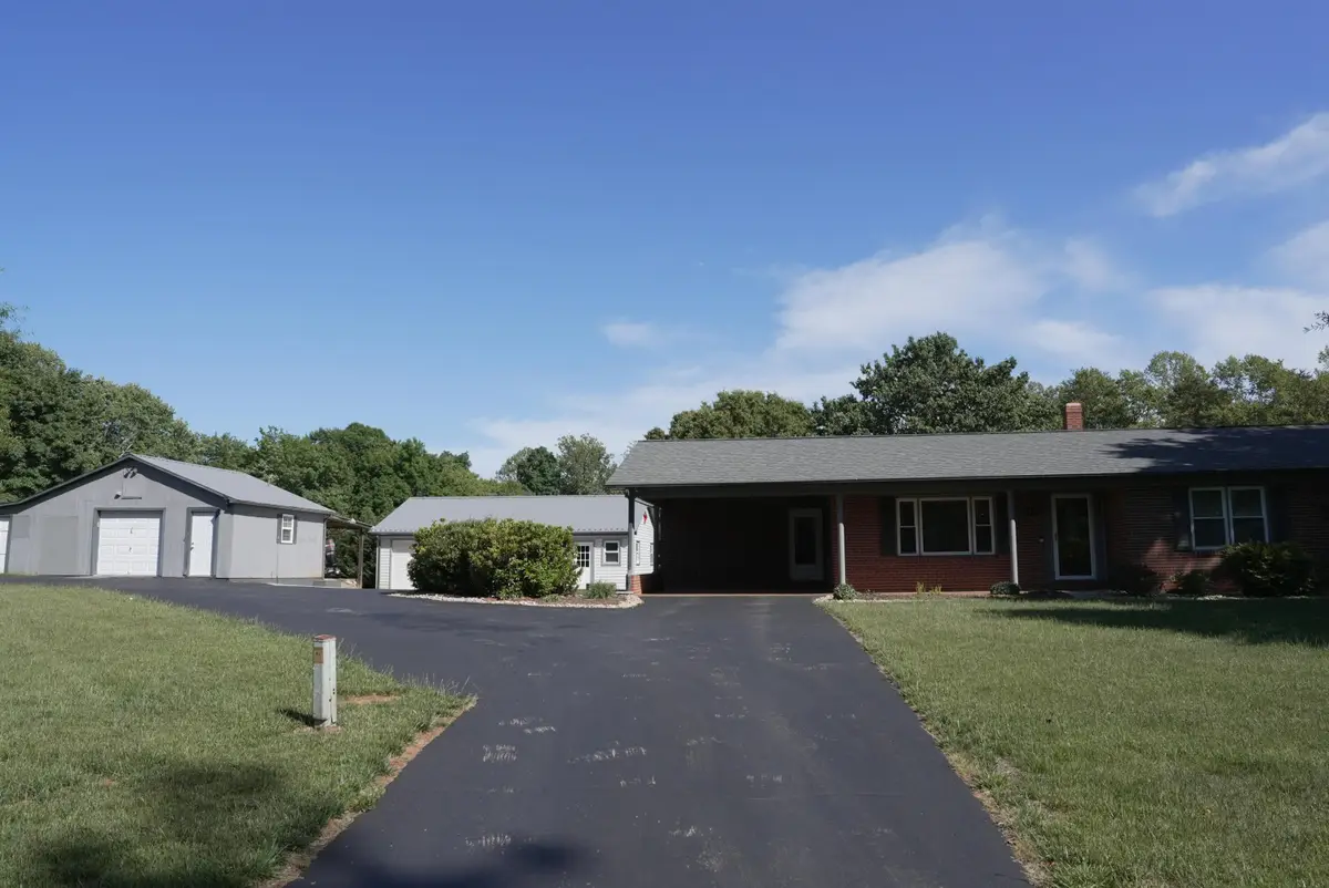 115 Stonecrest Dr, Bassett, VA 24055 - #1