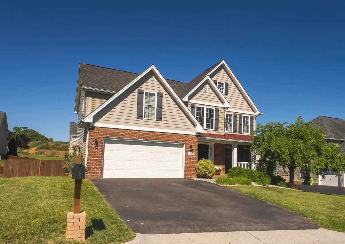 2606 Woods Meadow Ln, Salem, VA 24153 - #1