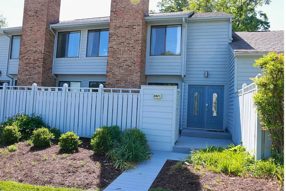 2421 S Clearing Rd, Salem, VA 24153 - #1