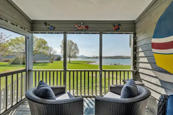 175 Clubhouse Tower Dr, Moneta, VA 24121