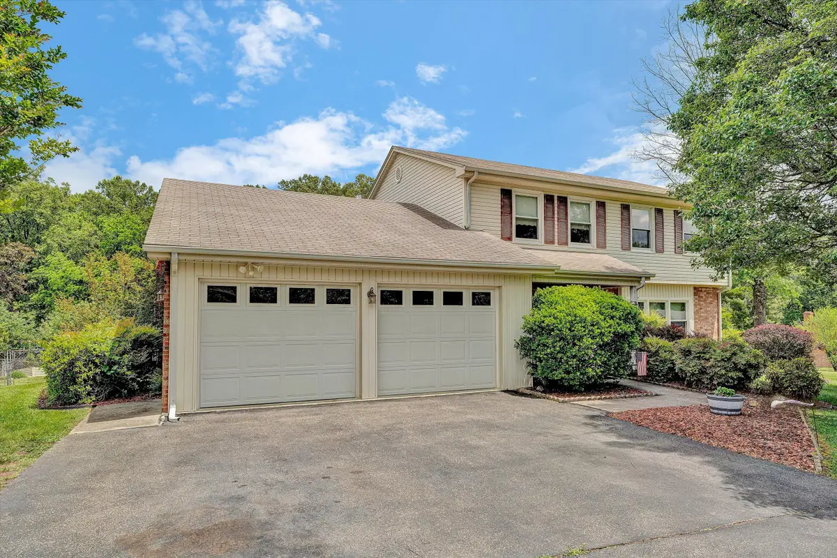 1182 Knollwood Dr, Troutville, VA 24175 - #1