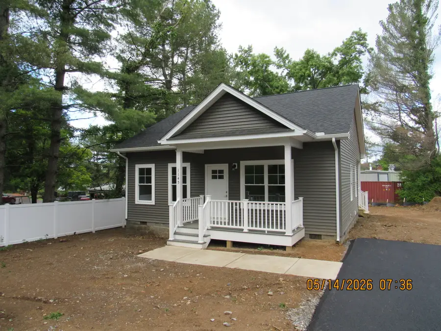 1145 Plum St Ne, Christiansburg, VA 24073 - #3