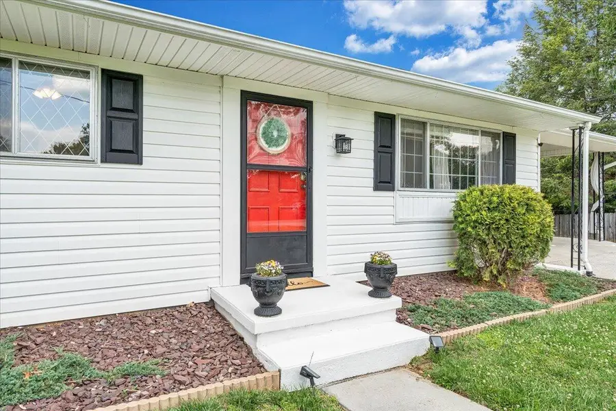 124 Dawnridge Ln, Troutville, VA 24175 - #2