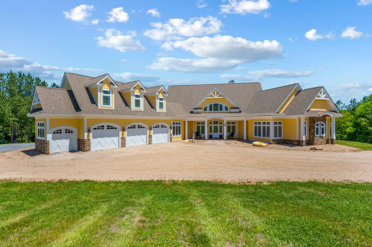 1038 Lees Mill Ln, Goode, VA 24556 - #1