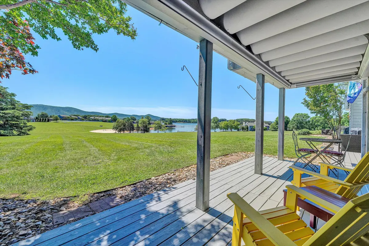 170 Sailors Cove Dr #UNIT 1204, Moneta, VA 24121 - #1