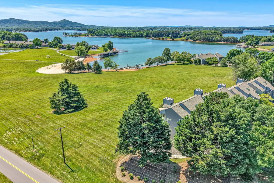 170 Sailors Cove Dr #UNIT 1204, Moneta, VA 24121 - #2
