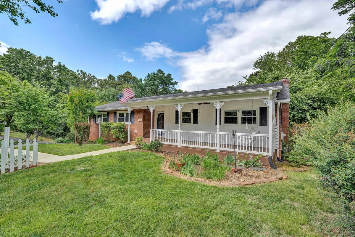 63 Dogwood Ln, Troutville, VA 24175 - #1
