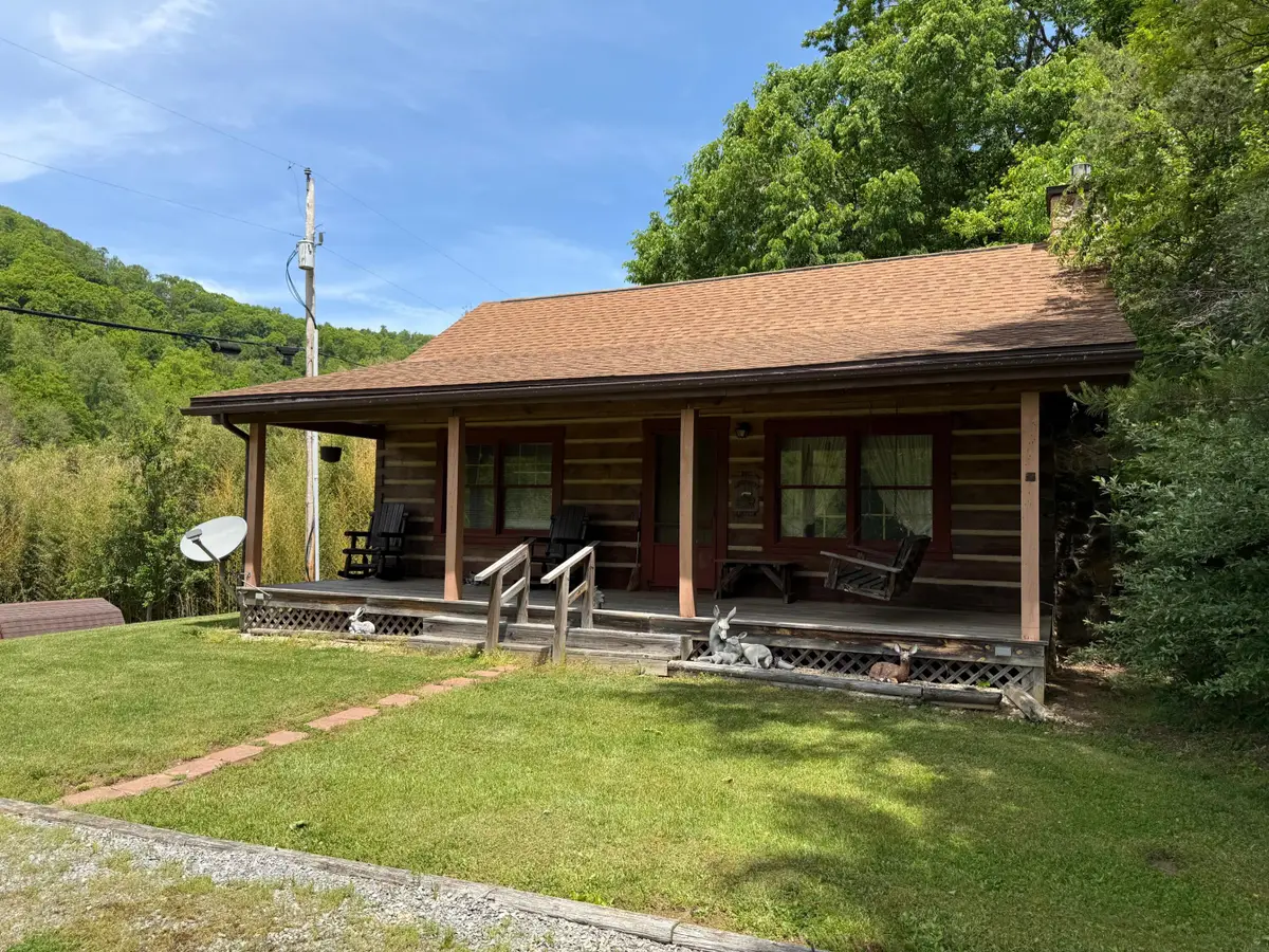 803 White Rock Gap Rd, Covington, VA 24426 - #1