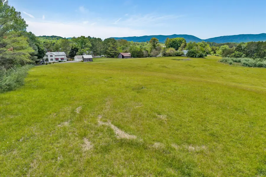341 Springwood Rd, Fincastle, VA 24090 - #3