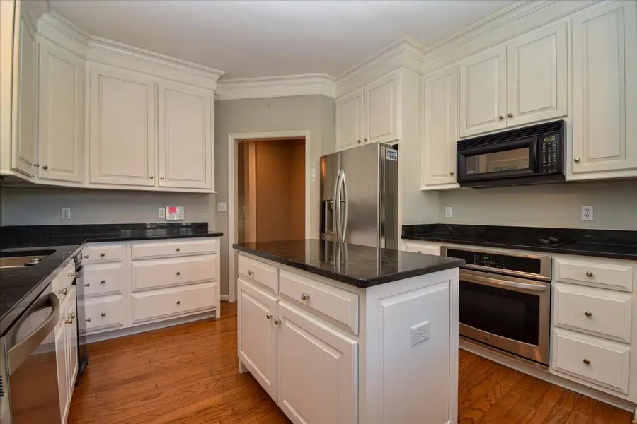 3348 Somercroft Ct Sw, Roanoke, VA 24014 - #2