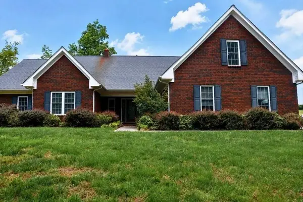 1530 Indian Springs Ln, Moneta, VA 24121