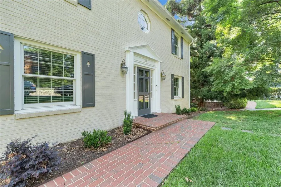 712 Cassell Ln Sw, Roanoke, VA 24014 - #2