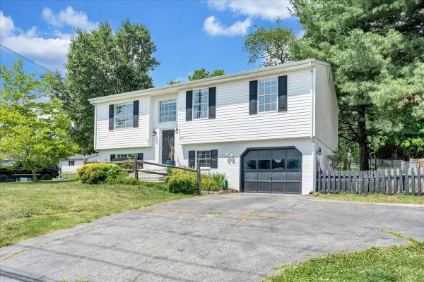 2107 Mill Ln, Salem, VA 24153