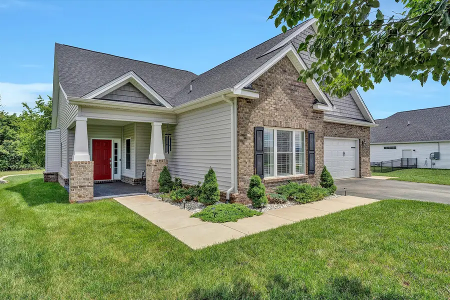 635 Spring Grove Dr, Vinton, VA 24179 - #2